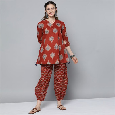 Women Maroon Ethnic Motifs Printed Pleated Pure Cotton Kurti with Salwar