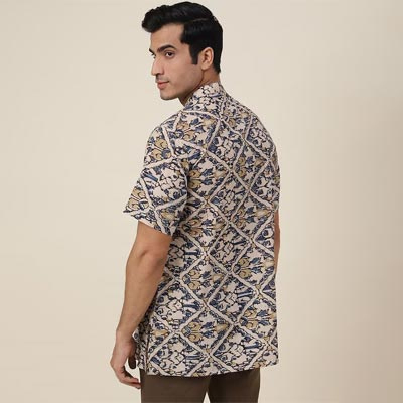 Men Beige & Blue Mandarin Collar Cotton Short Kurta